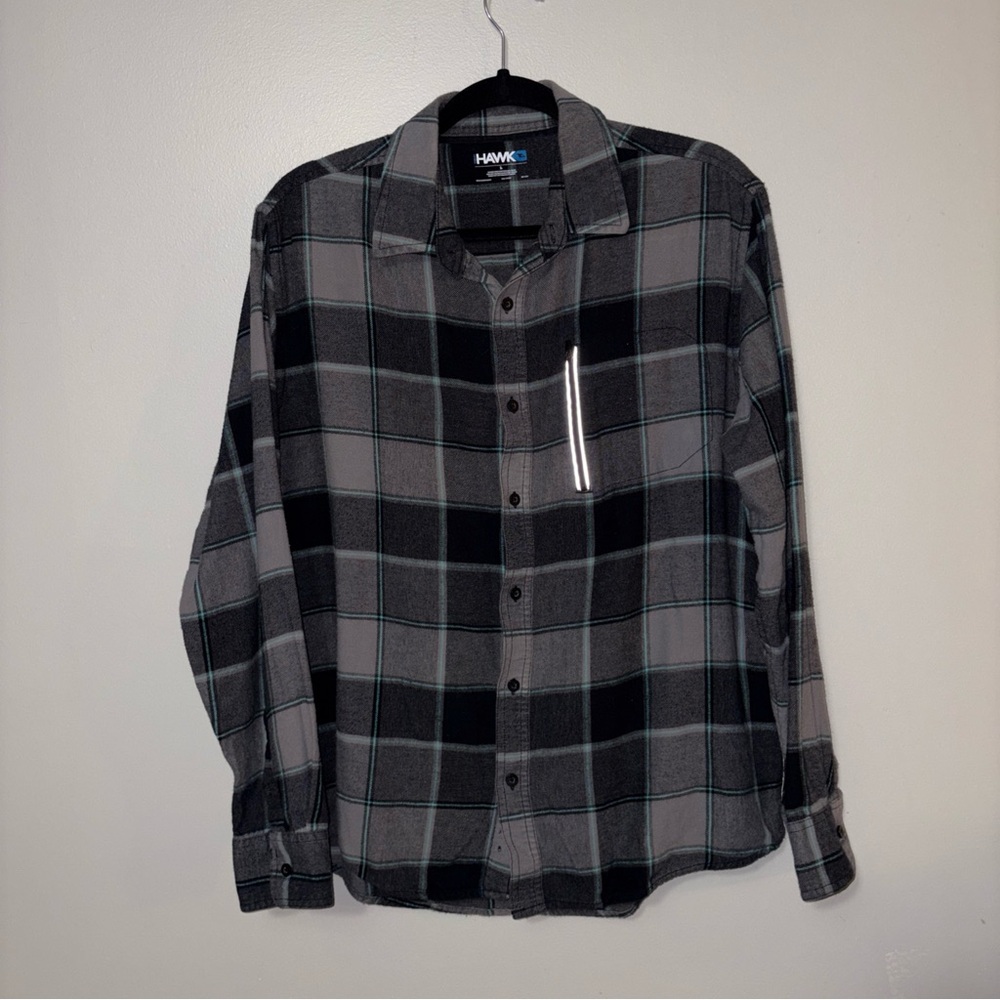 Tony‎ Hawk Men's Black and Gray Plaid Flannel Shirt